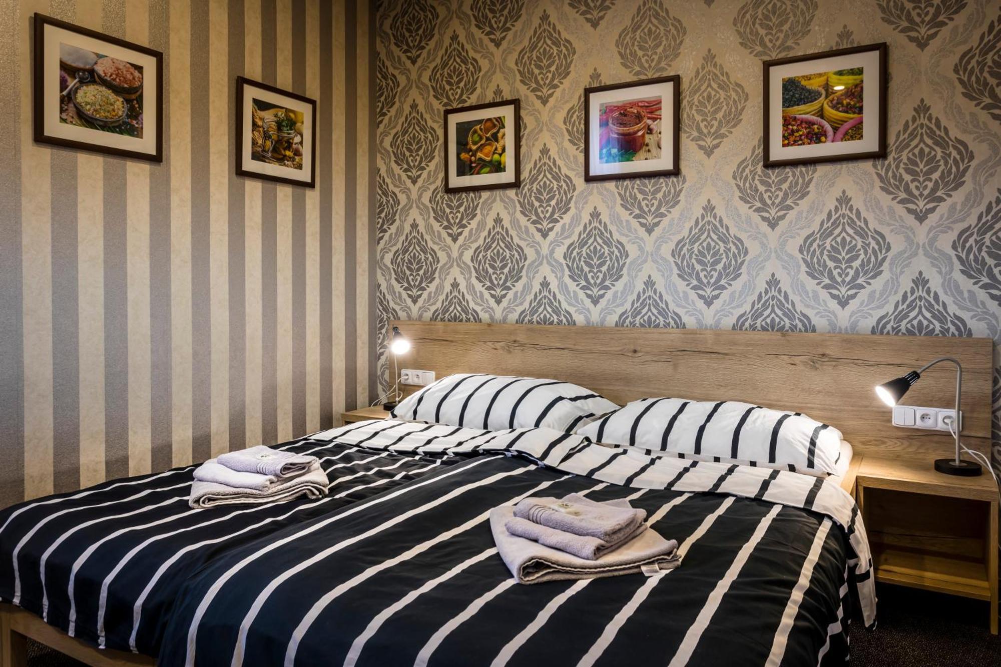 Hotel Restaurace Stara Lipa à Česká Lípa Extérieur photo