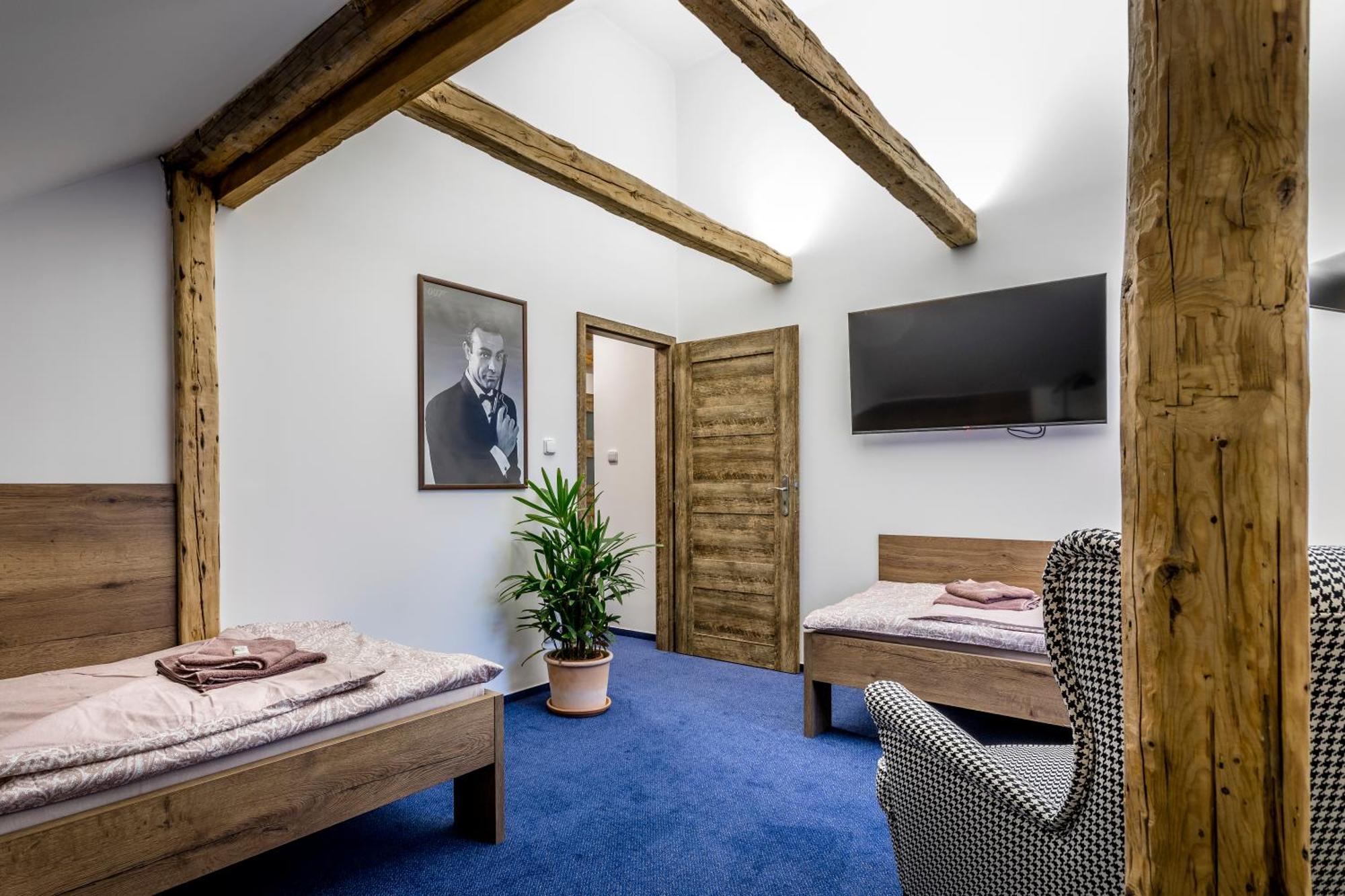 Hotel Restaurace Stara Lipa à Česká Lípa Extérieur photo