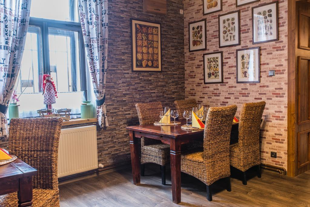 Hotel Restaurace Stara Lipa à Česká Lípa Extérieur photo